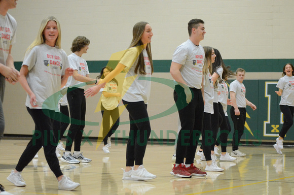 2-4 CSW Pep Rally- kid Clare (383)