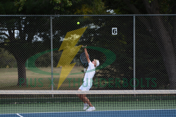 9-10 Varsity Boys Tennis Jenna (103)