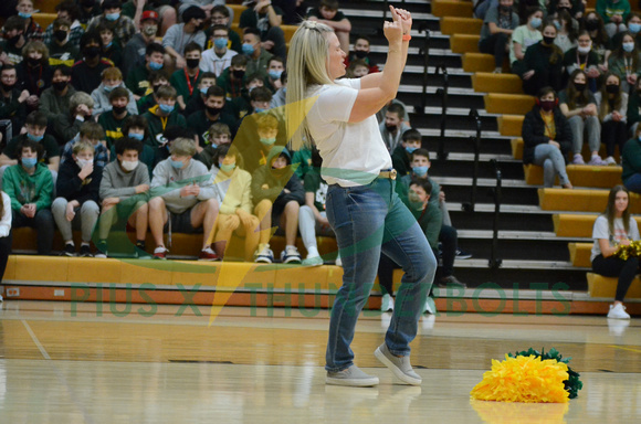 2-4 CSW Pep Rally- kid Clare (248)