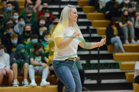 2-4 CSW Pep Rally- kid Clare (225)