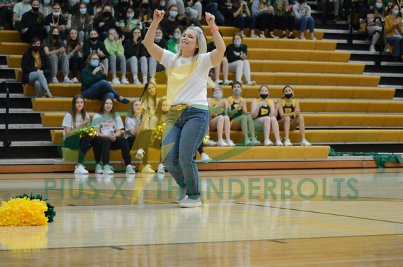 2-4 CSW Pep Rally- kid Clare (166)