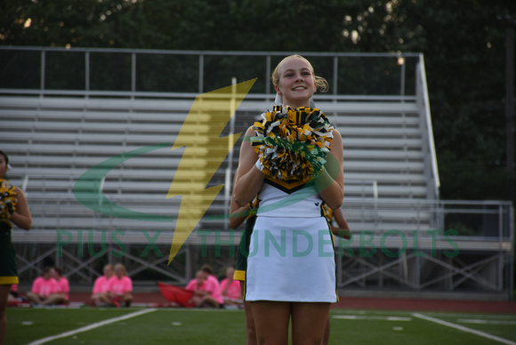 pius x cheerleading at fall kickoff (1)