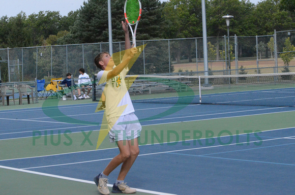 9-10 Varsity Boys Tennis McKenzie B (8)